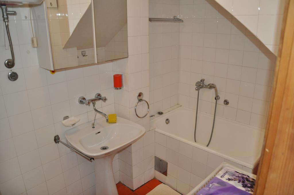 Apartment Ruzica Tribalj Oda fotoğraf